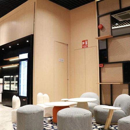 Otel Hotel Suite Sibu Zewnętrze zdjęcie
