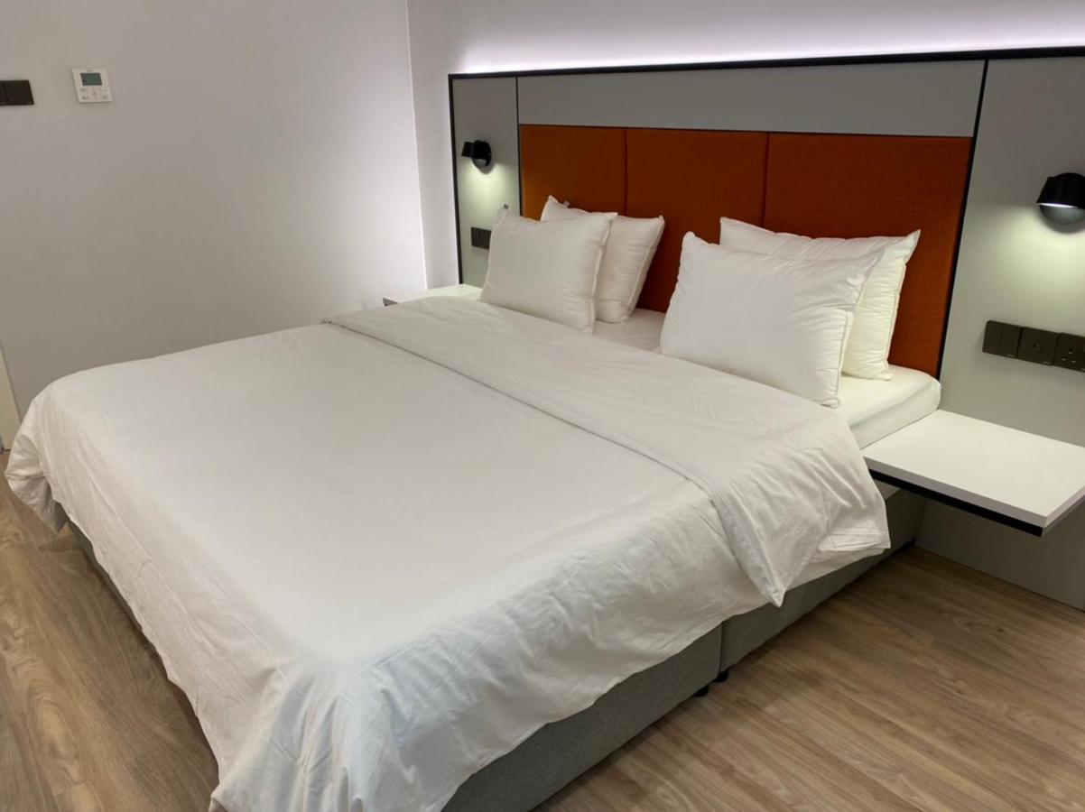 Otel Hotel Suite Sibu Zewnętrze zdjęcie