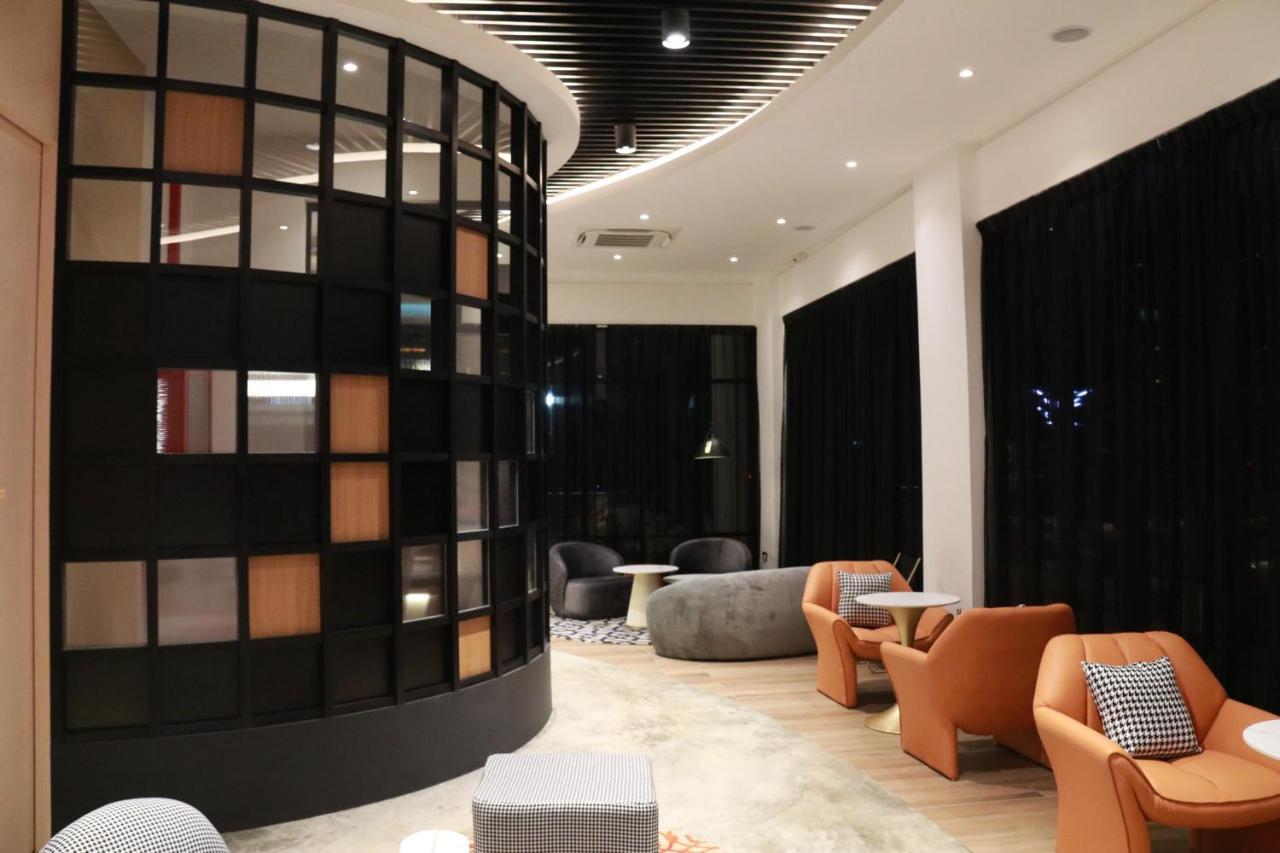Otel Hotel Suite Sibu Zewnętrze zdjęcie